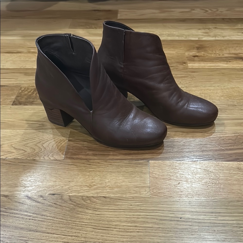 Antelope Brown women’s Ankle Boots size 39 worn once